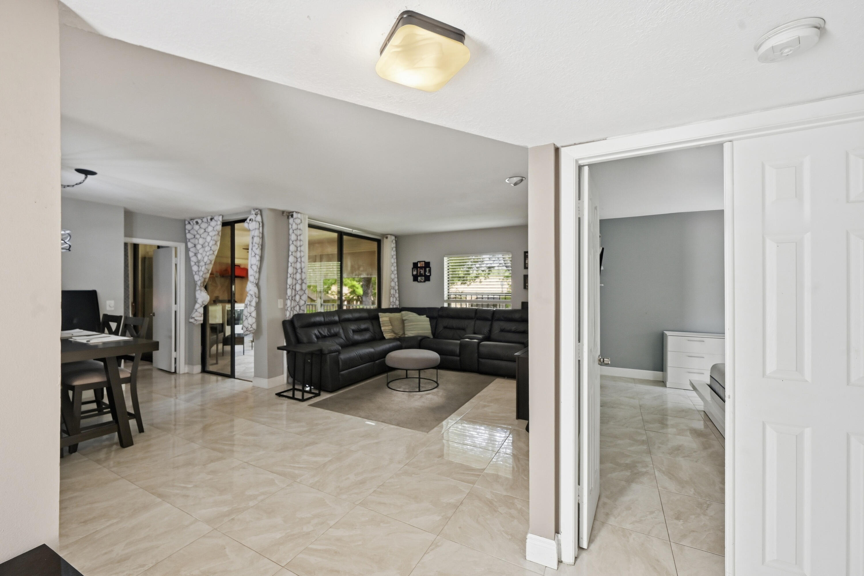 APPLEWOOD VILLAGE III-A CONDO - Residential