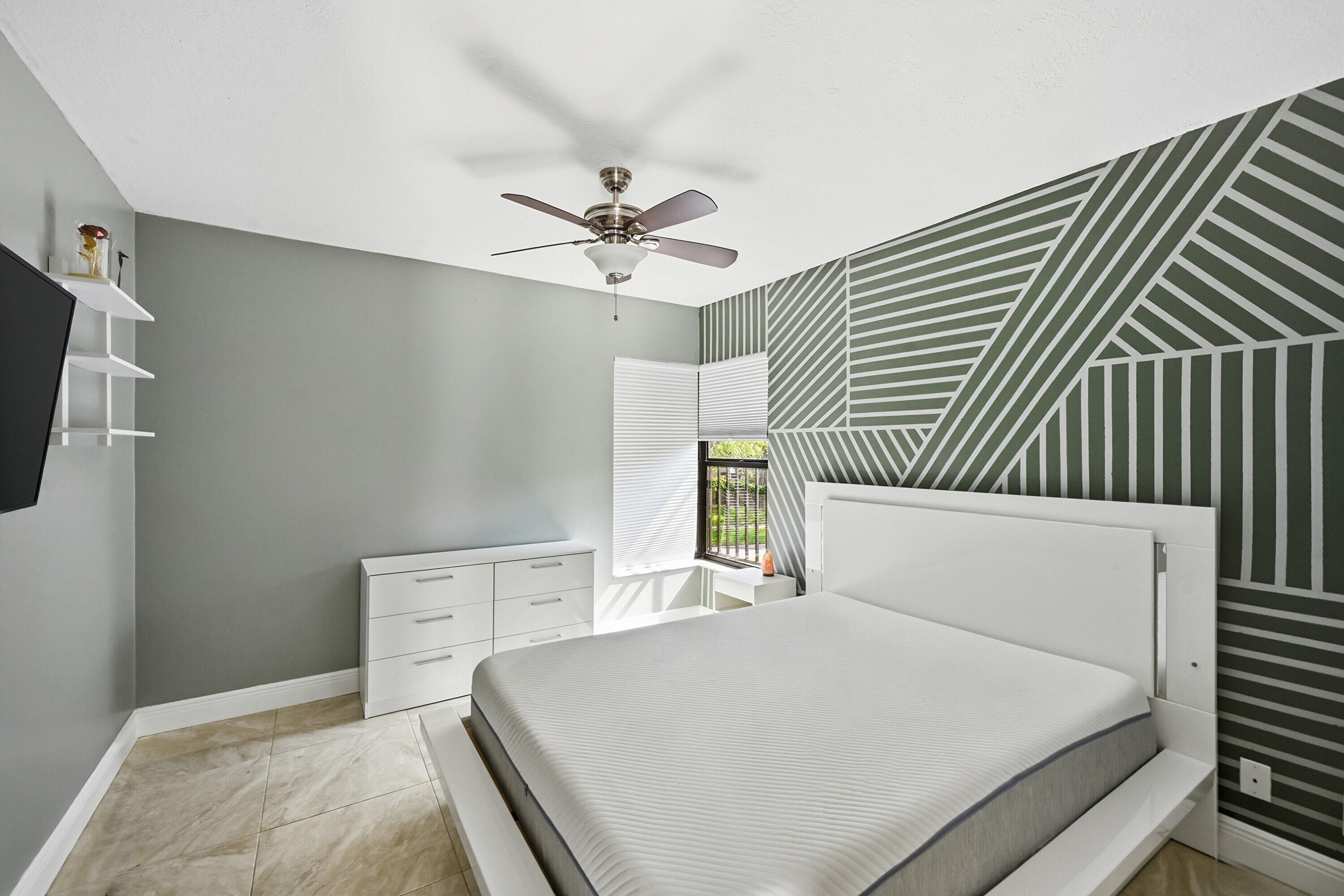 APPLEWOOD VILLAGE III-A CONDO - Residential