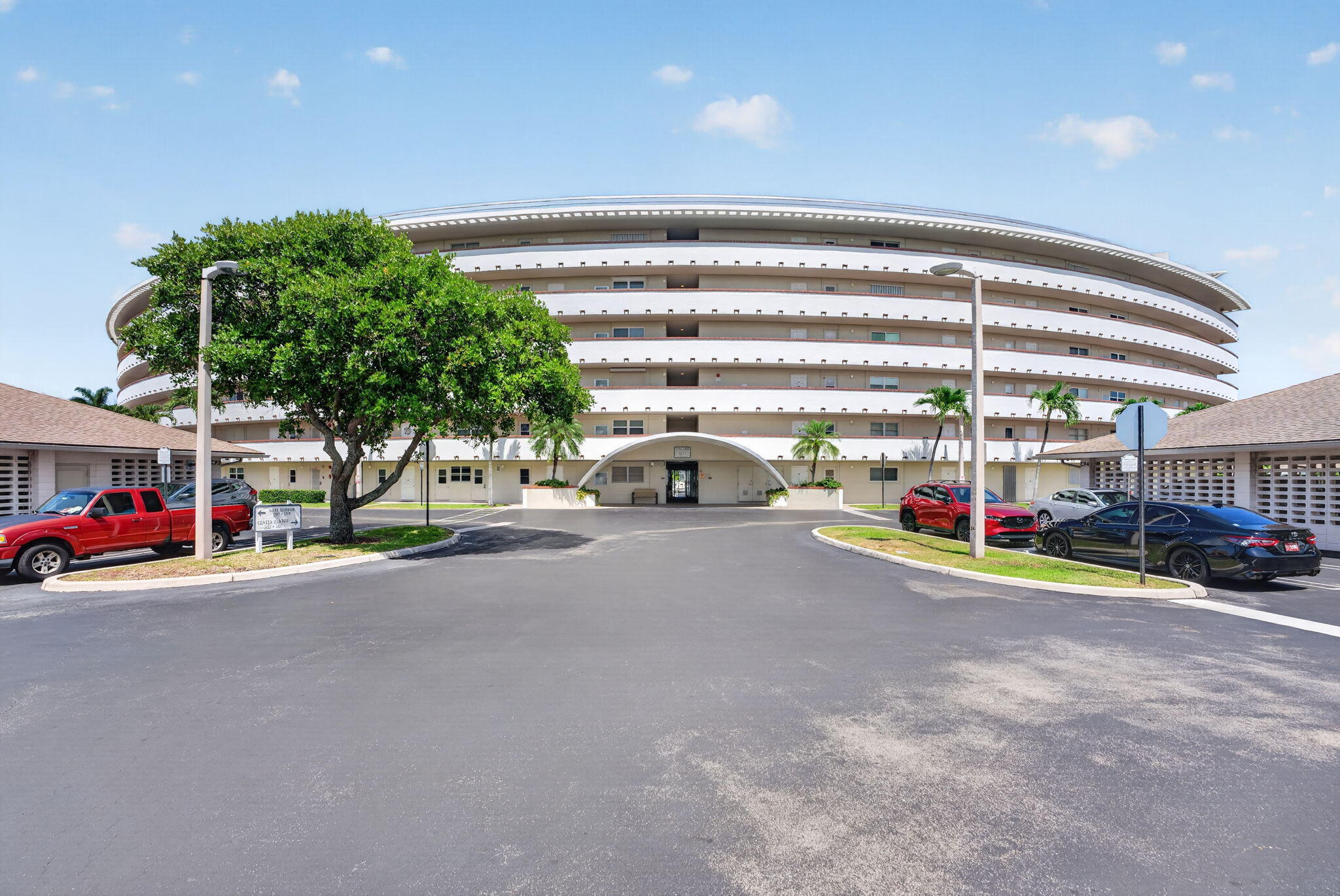 HILLSBORO COVE CONDO - Residential