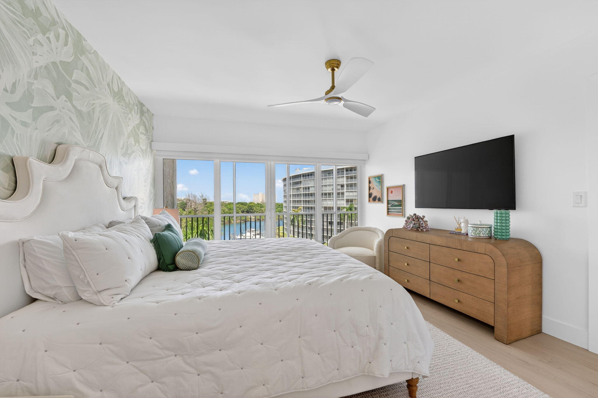 HILLSBORO COVE CONDO - Residential