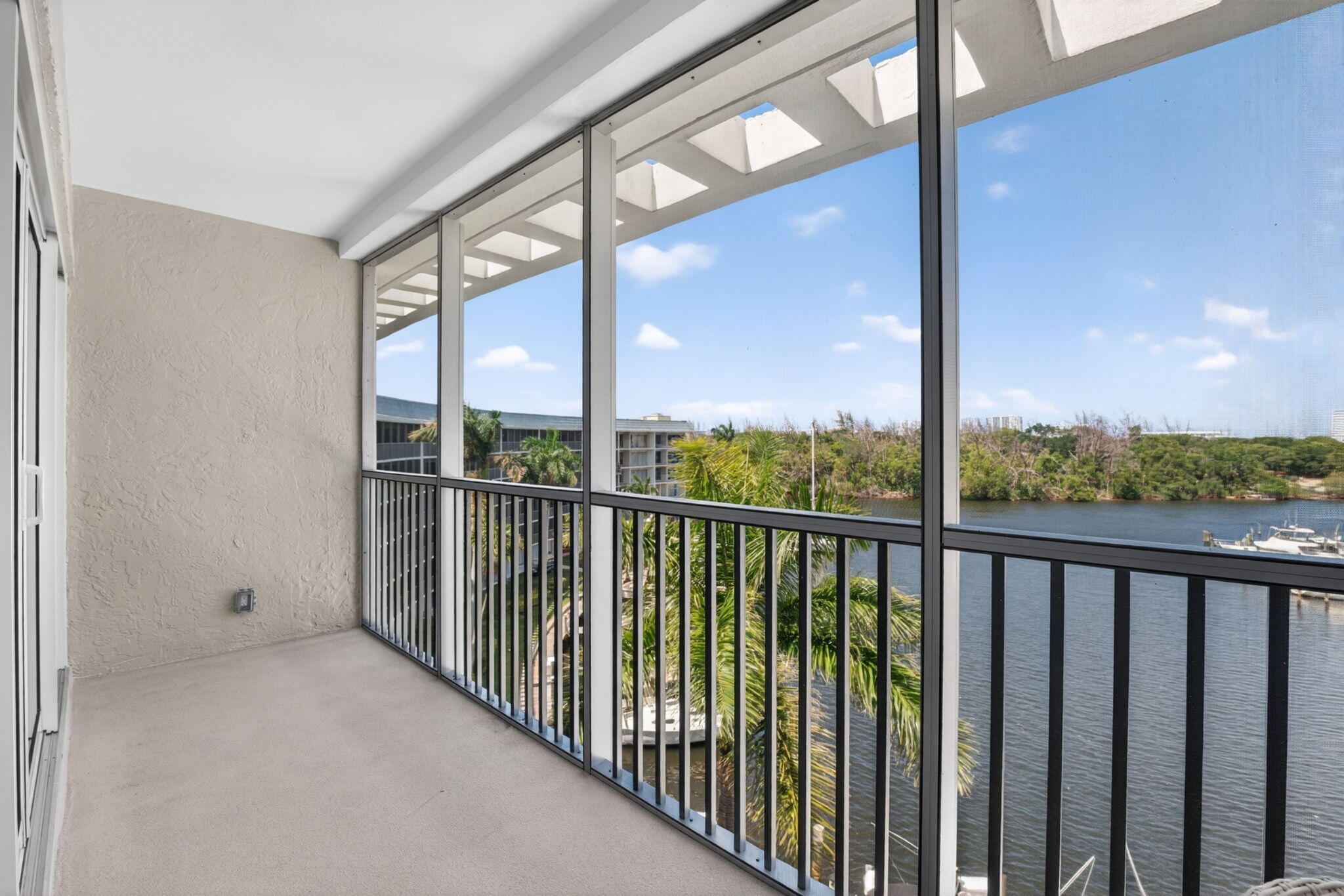 HILLSBORO COVE CONDO - Residential