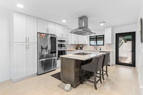 Tiny photo for 629 NE 19th Avenue, Deerfield Beach, FL 33441 (MLS # B26000645)