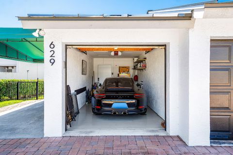 Tiny photo for 629 NE 19th Avenue, Deerfield Beach, FL 33441 (MLS # B26000645)