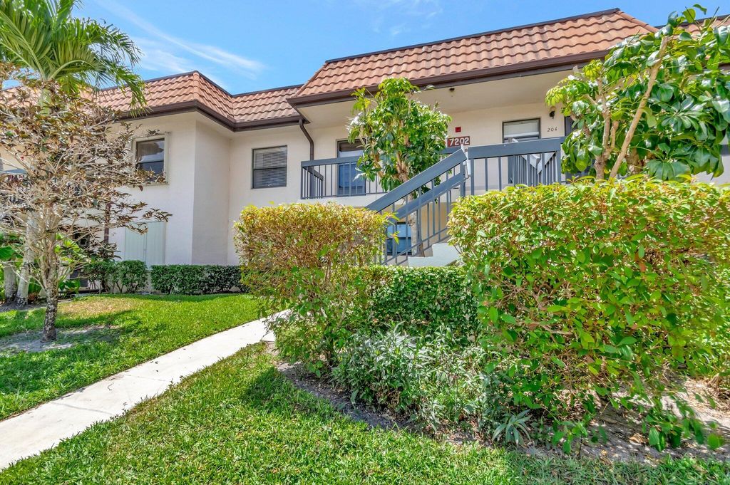 Photo of 7202 Golf Colony Court #203, Lake Worth, FL 33467 (MLS # R11087674)