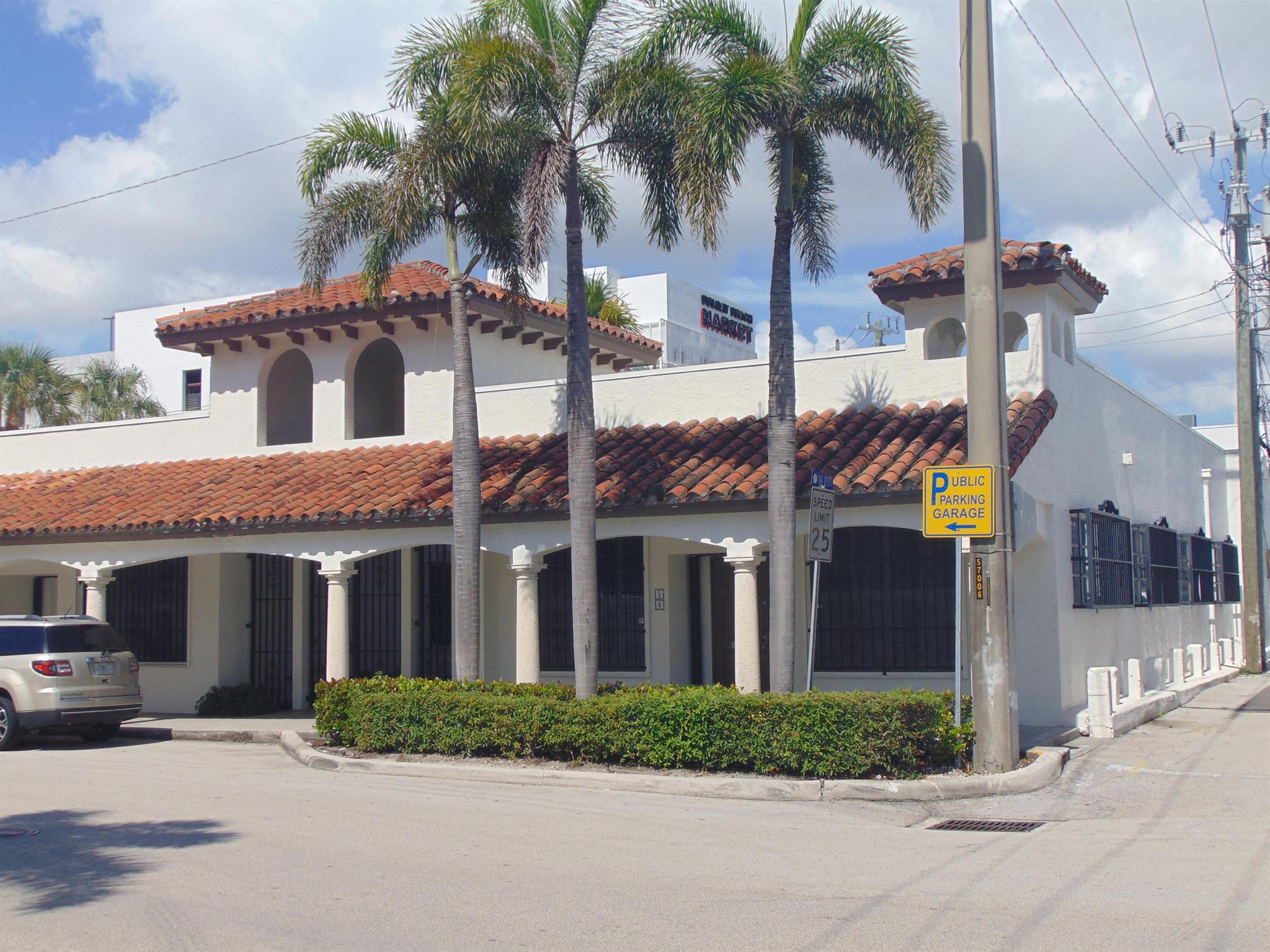 DELRAY TOWN OF - Commercial Lease