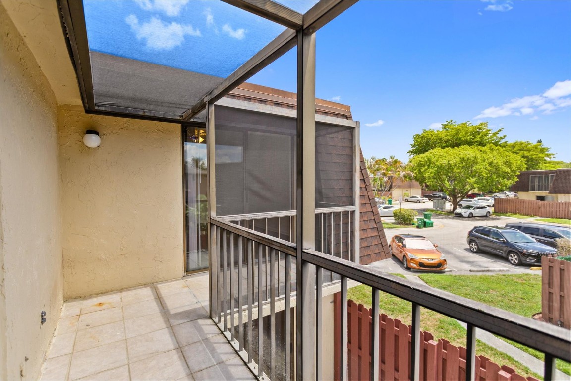 VILLAS AT WOODLAND GREENS - Residential