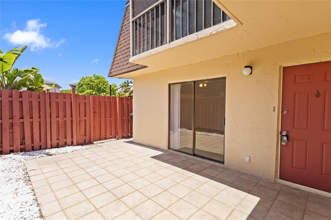 VILLAS AT WOODLAND GREENS - Residential