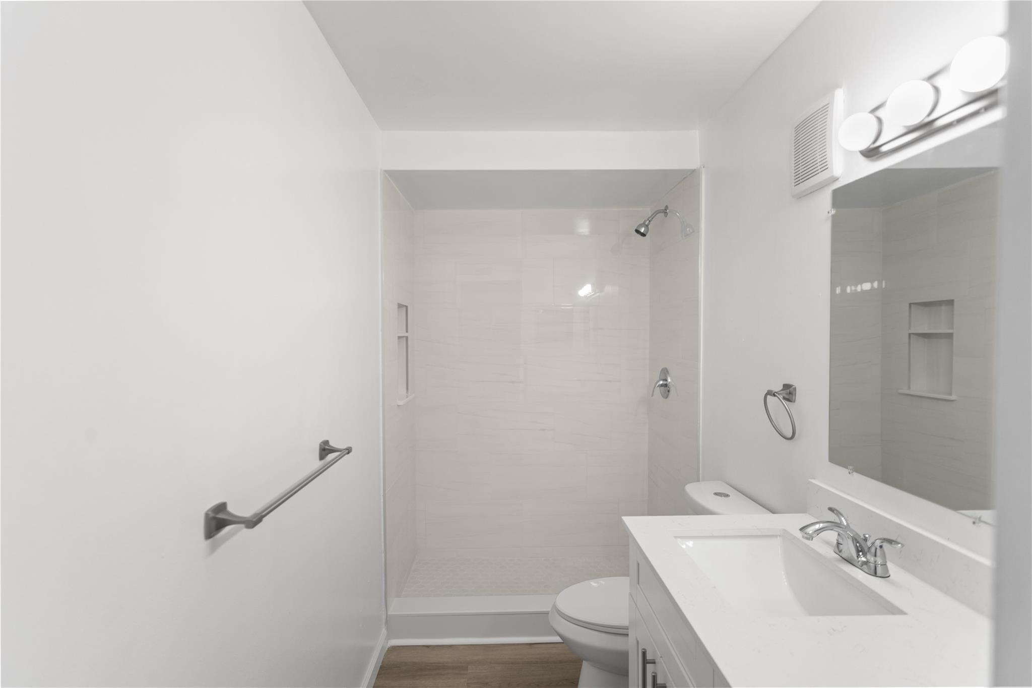 VILLAS AT WOODLAND GREENS - Residential