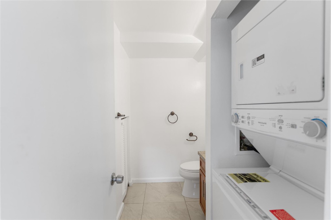 VILLAS AT WOODLAND GREENS - Residential