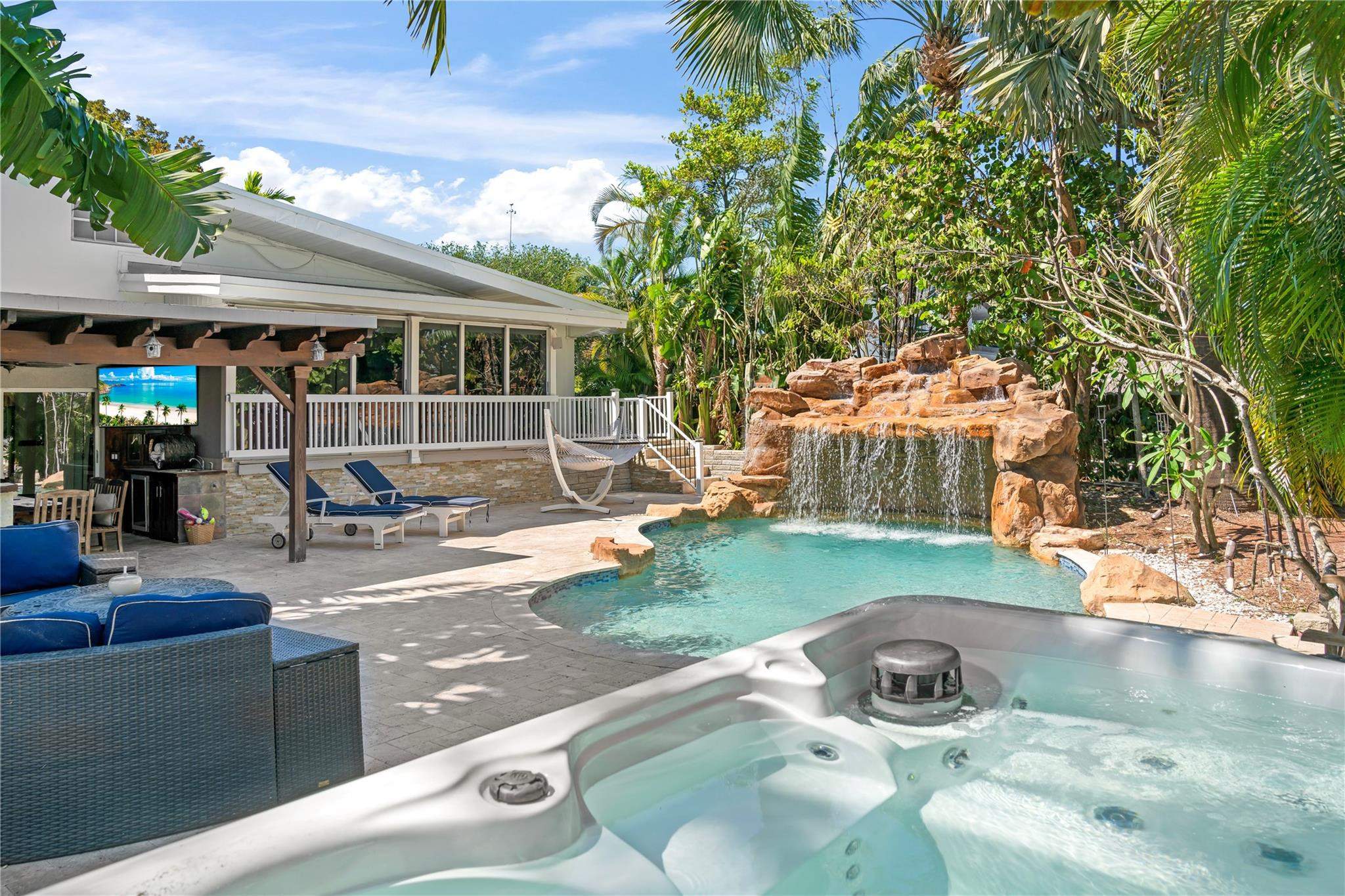 LAUDERDALE ISLES NO 2-RES - Residential