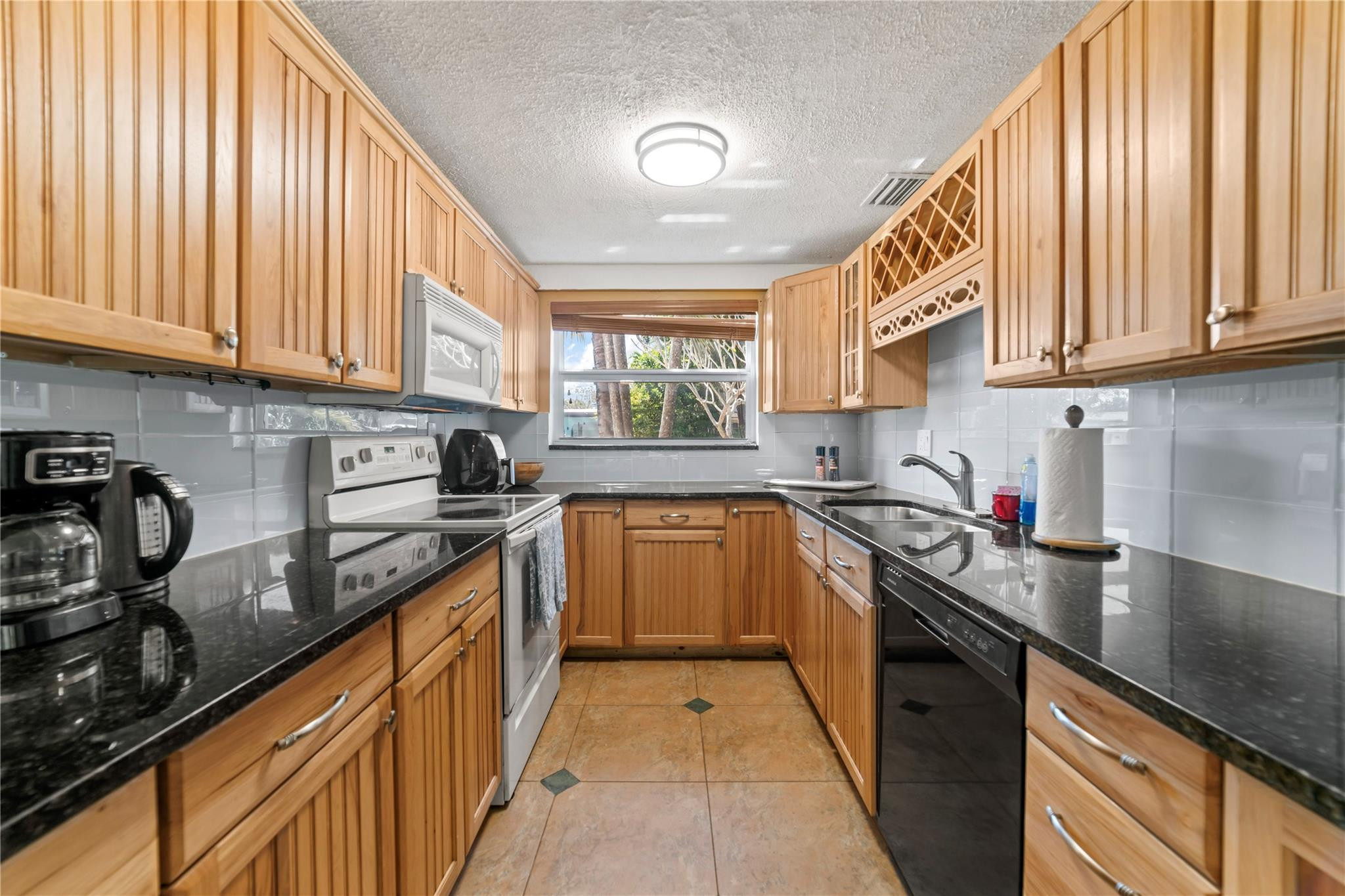 LAUDERDALE ISLES NO 2-RES - Residential