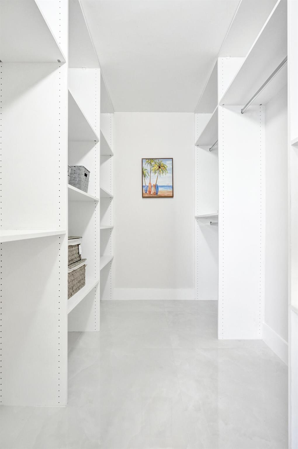 HUNTINGTON POINTE - Residential