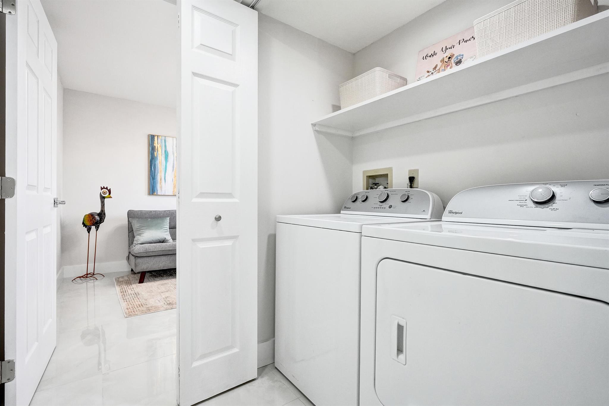 HUNTINGTON POINTE - Residential