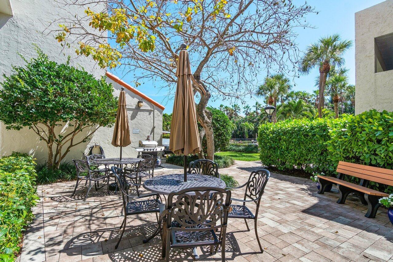 REGENCY HIGHLAND CLUB CON - Residential