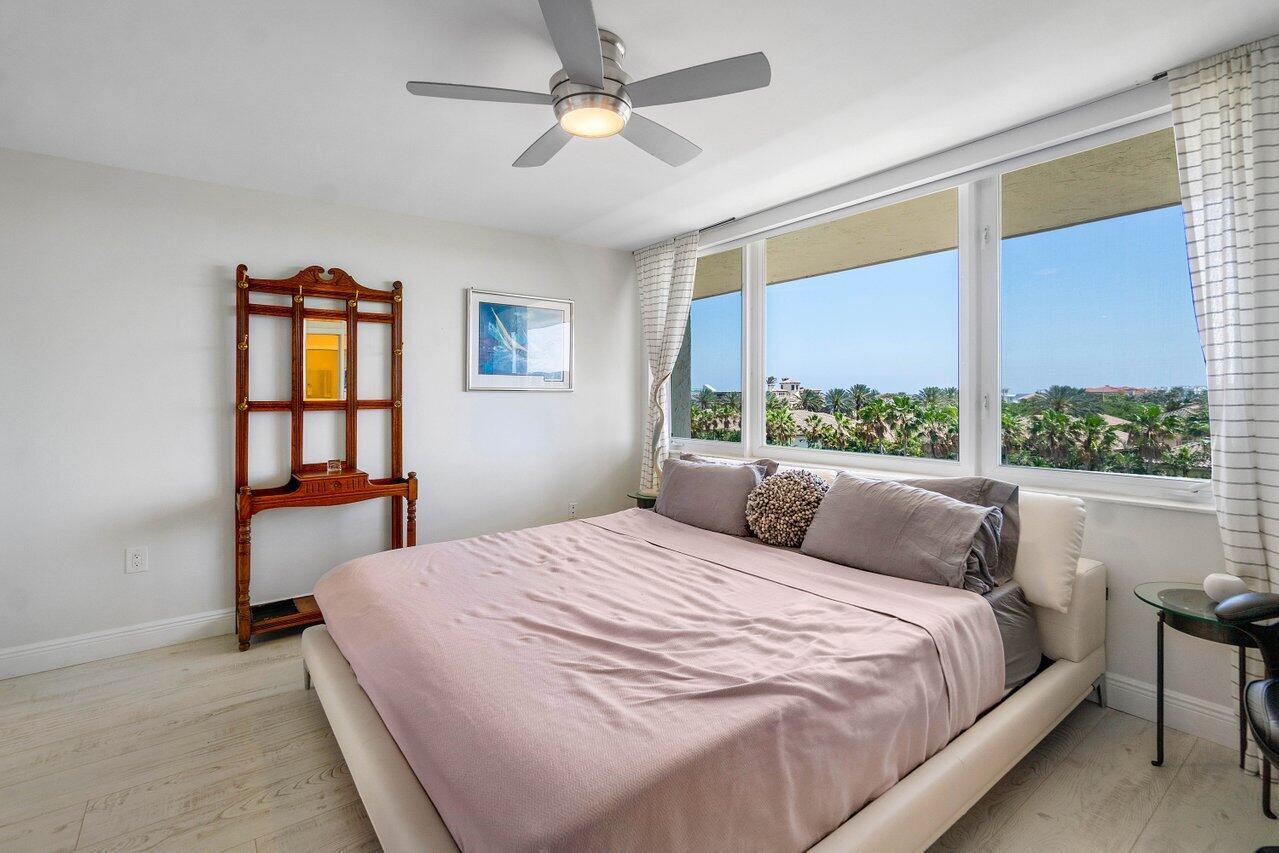 REGENCY HIGHLAND CLUB CON - Residential