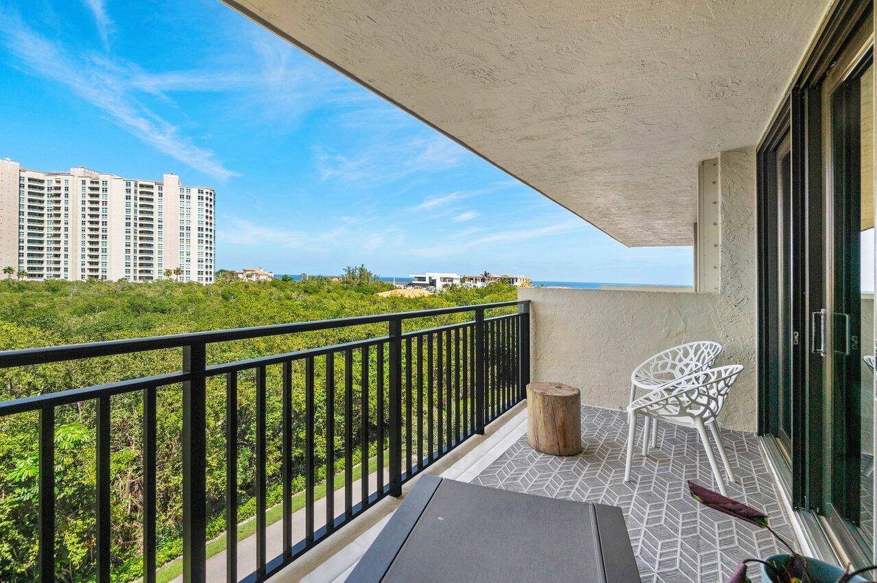 REGENCY HIGHLAND CLUB CON - Residential