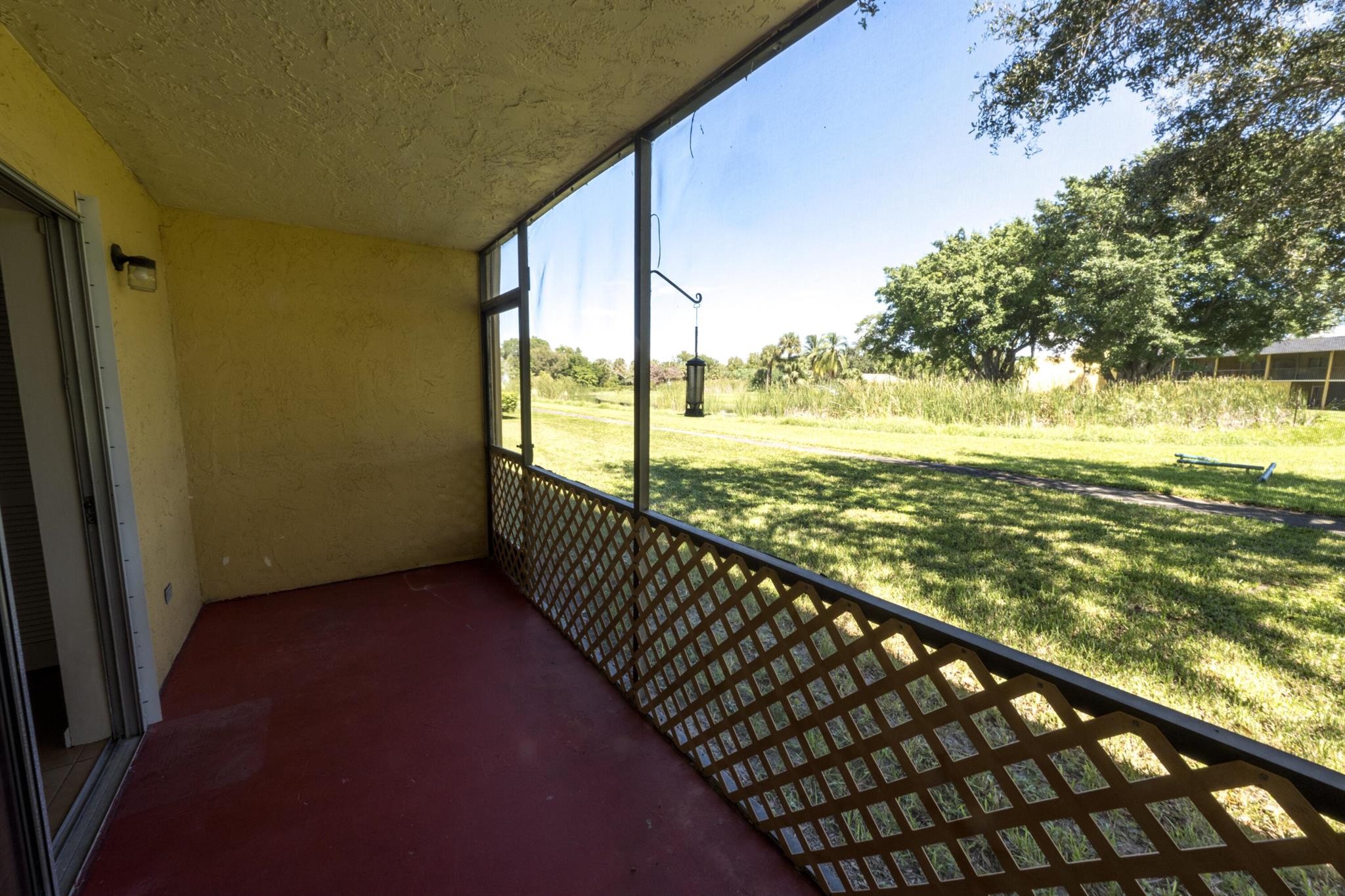 MEADOWS ON THE GREEN COND - Residential Lease
