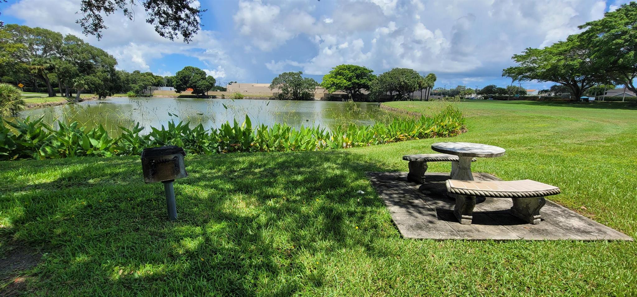 MEADOWS ON THE GREEN COND - Residential Lease