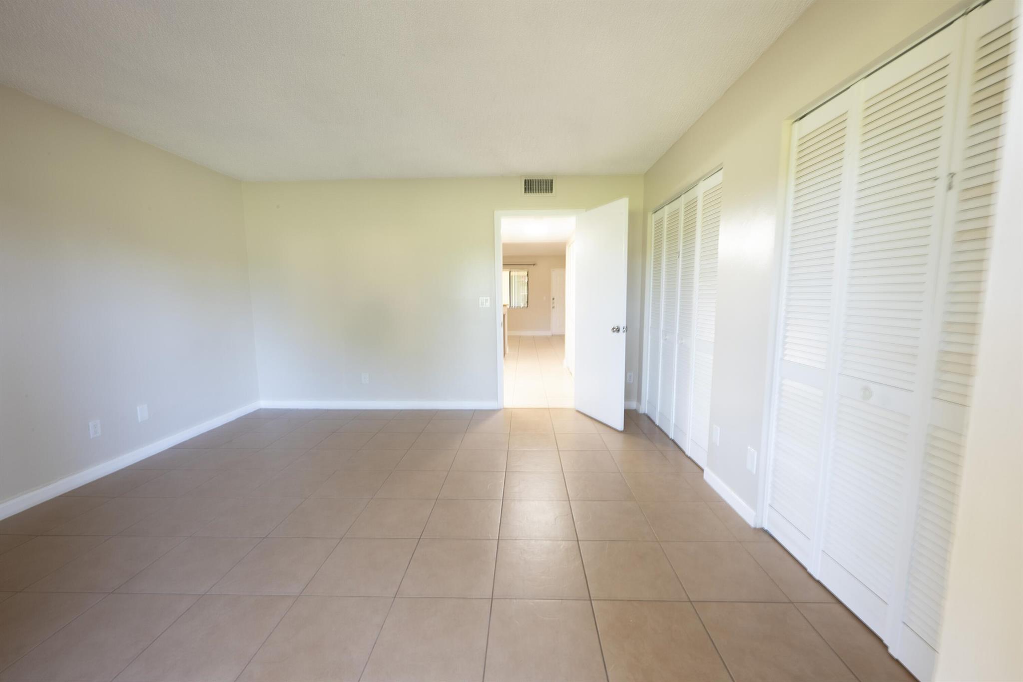 MEADOWS ON THE GREEN COND - Residential Lease
