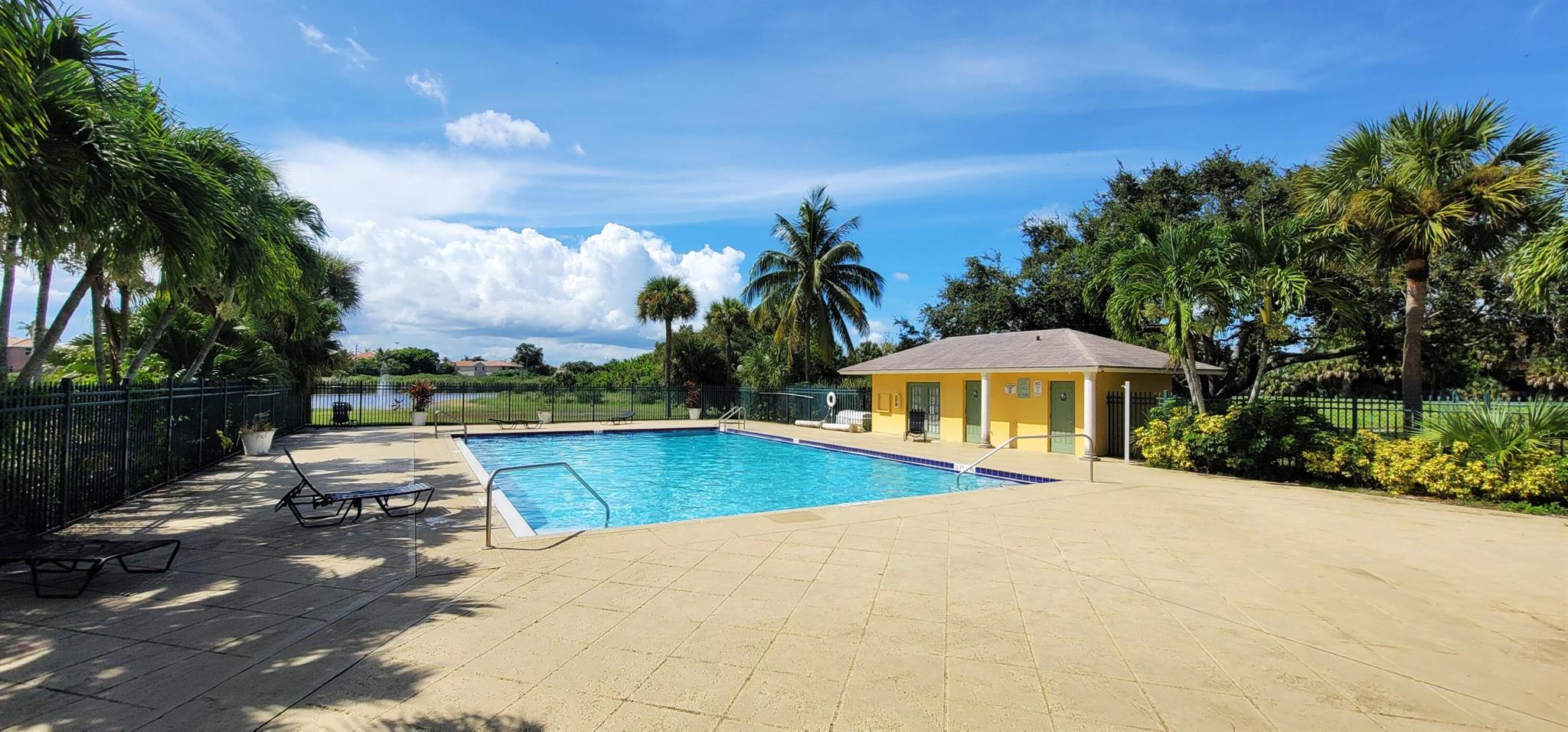 MEADOWS ON THE GREEN COND - Residential Lease