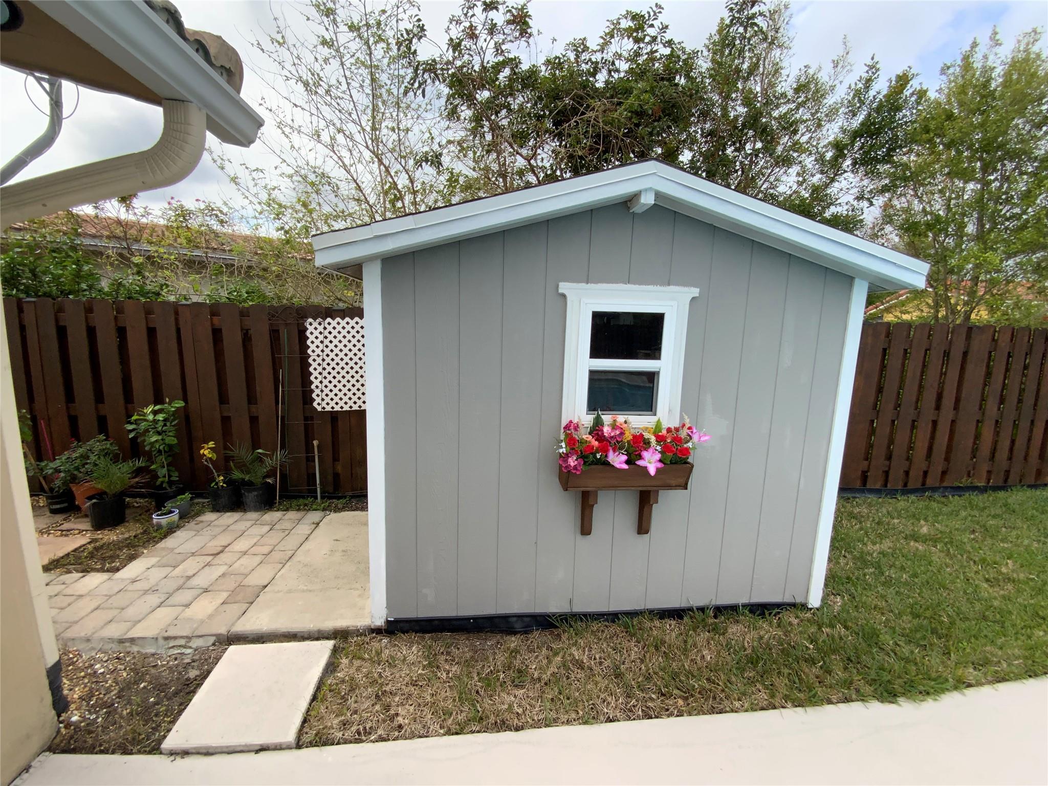 The Dells 64-40 B - Residential