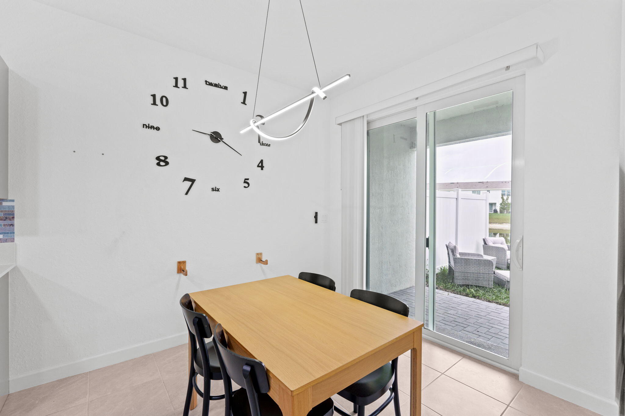 LAKESHORE AT THE FOUNTAINS REPLAT - Residential Lease