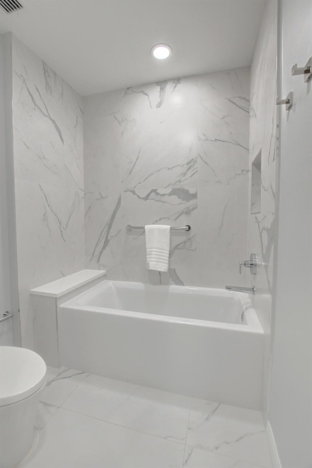 CLUBSIDE POINT AT BROKEN SOUND CONDO - Residential