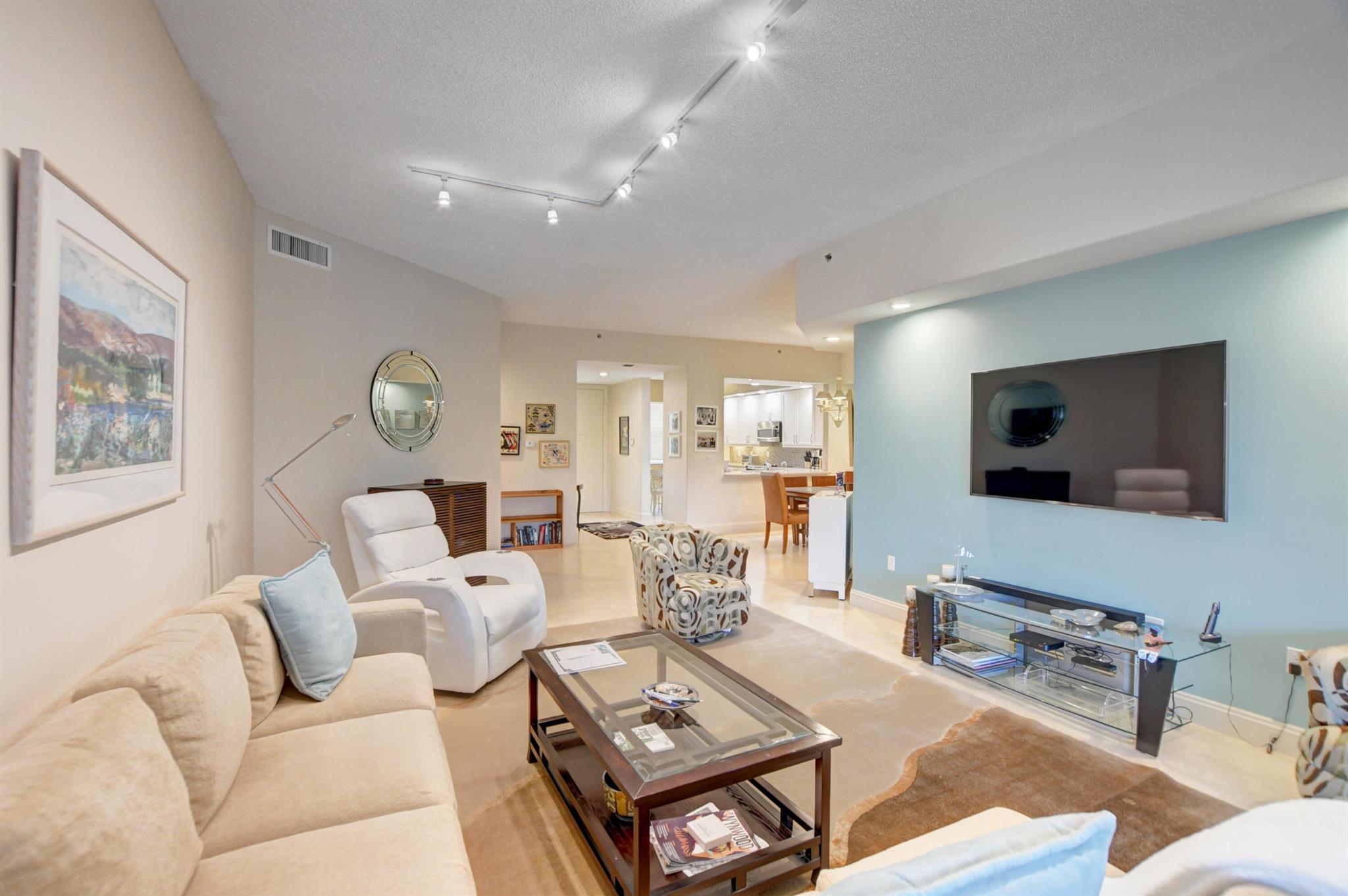 CLUBSIDE POINT AT BROKEN SOUND CONDO - Residential