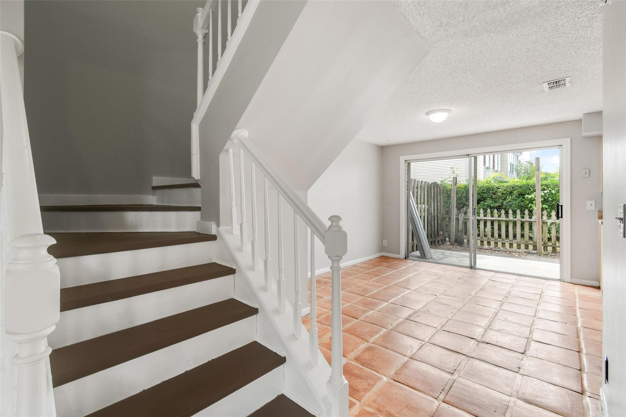 GEORGIAN PARK - Residential