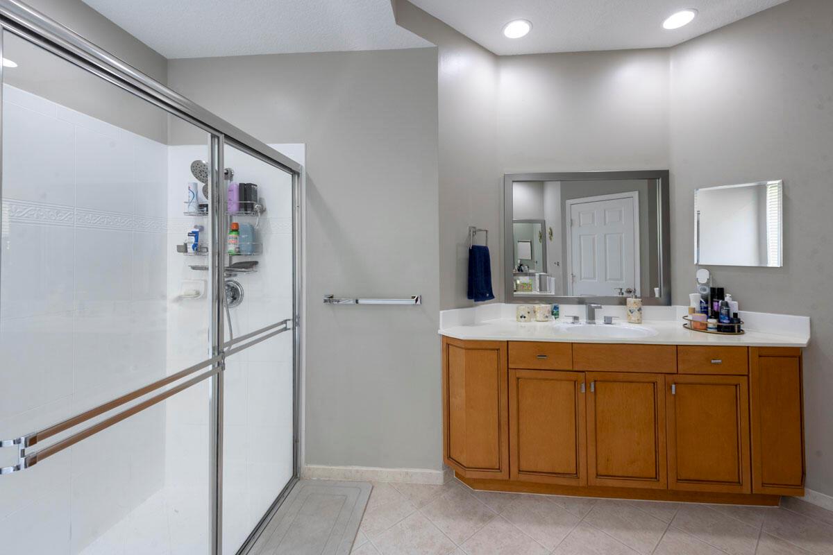 OLYMPIA 1 - Residential