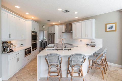 Olympia Wellington FL Master Bedroom Ground Floor Homes 9079 Alexandra Circle Wellington FL 33414