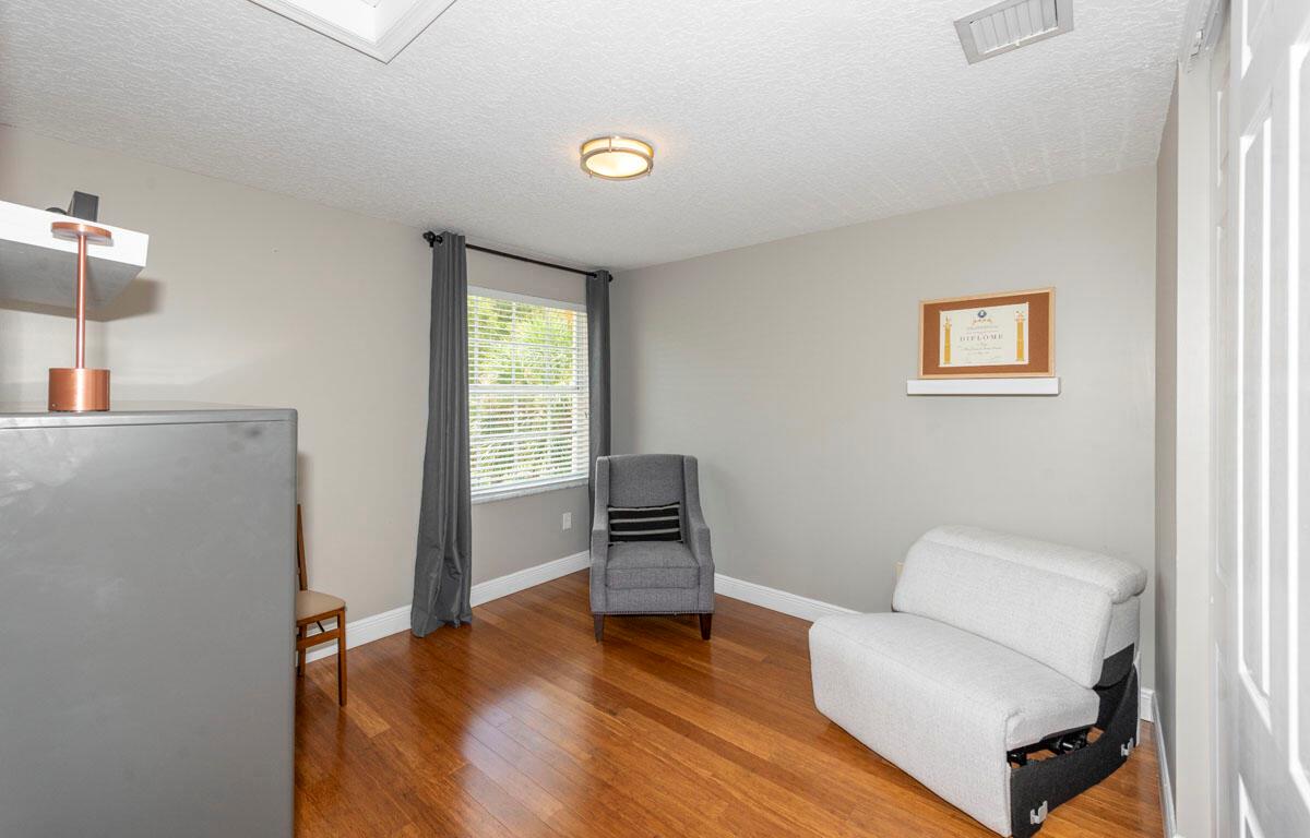 OLYMPIA 1 - Residential