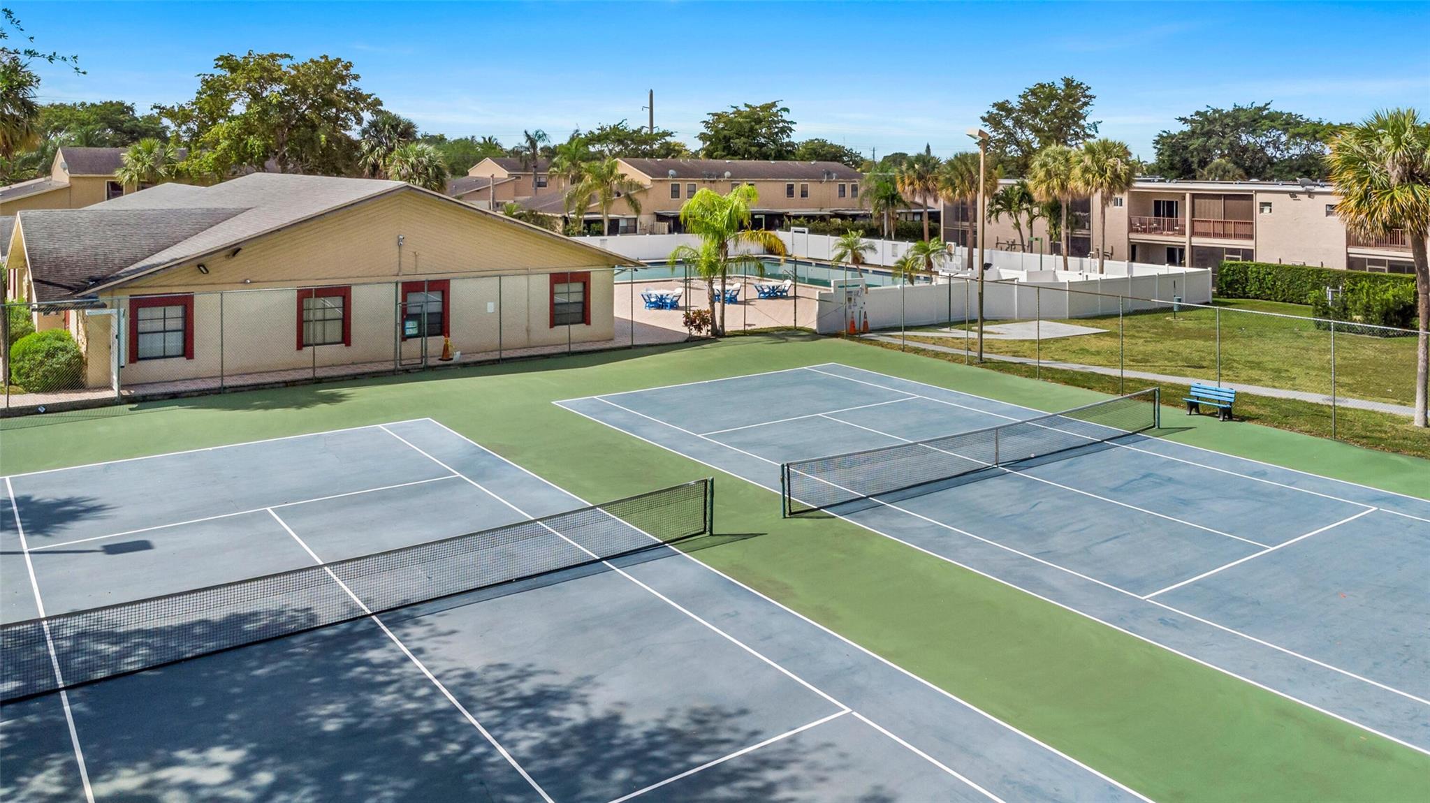 BLUE LAKE APTS CONDO - Residential Lease