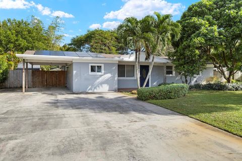 A home in Lake Worth