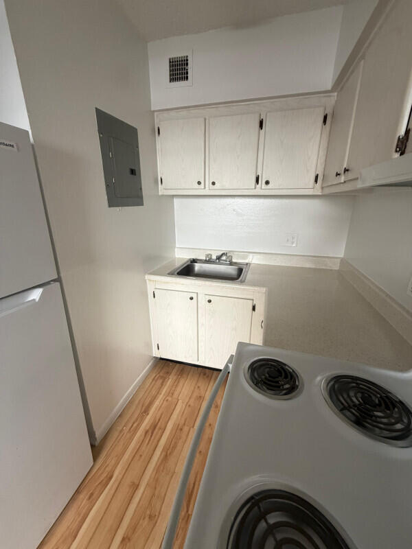 Photo of 610 NE 1st Avenue #6, Fort Lauderdale, FL 33304 (MLS # B26064330)