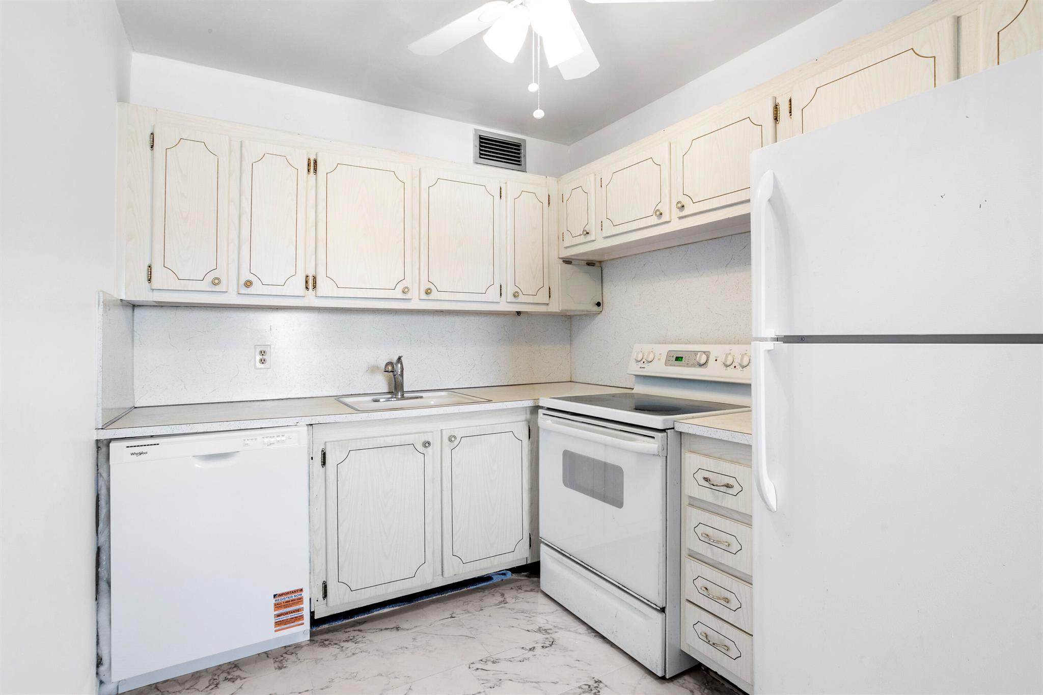 HASTINGS CONDOS - Residential Lease