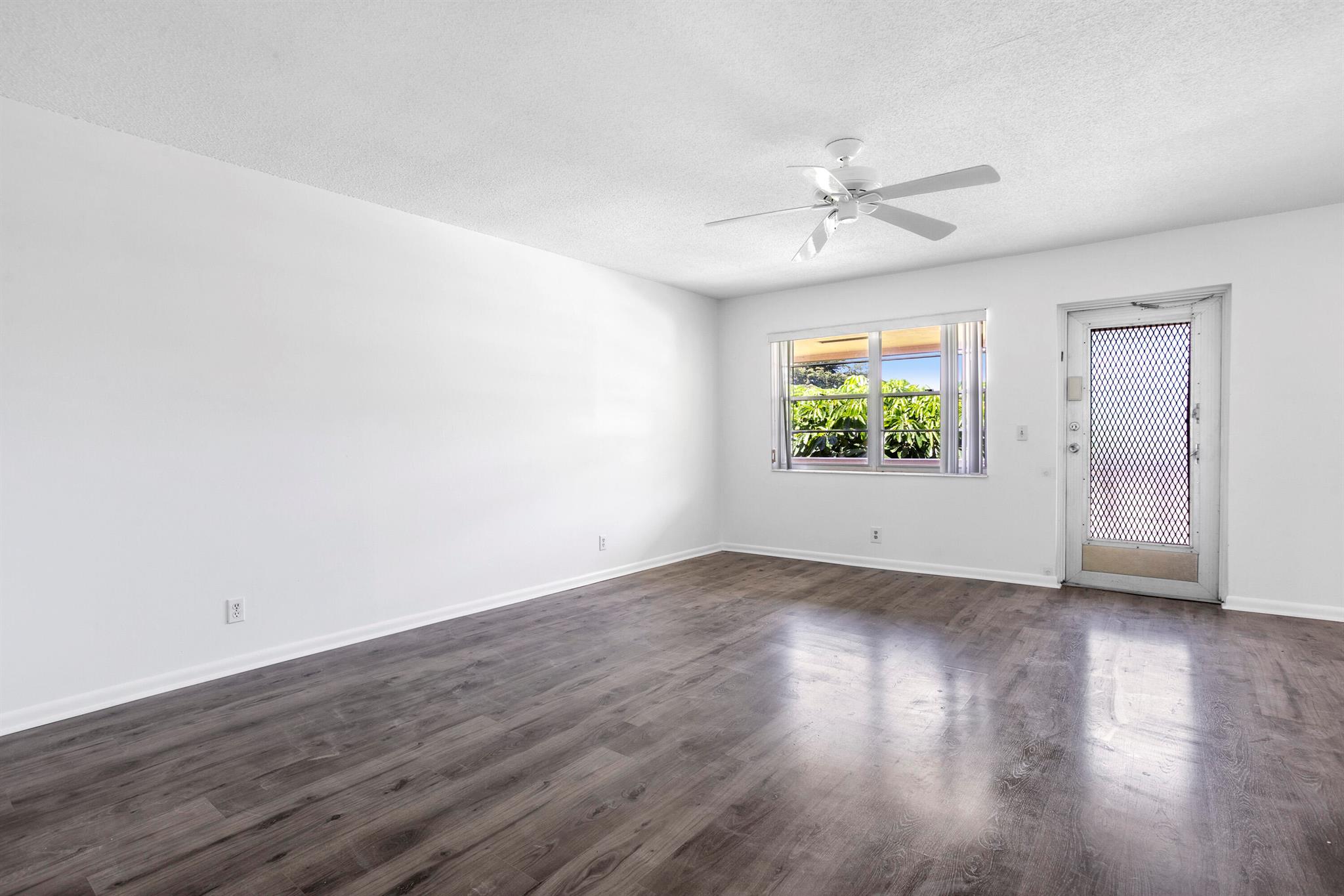HASTINGS CONDOS - Residential Lease