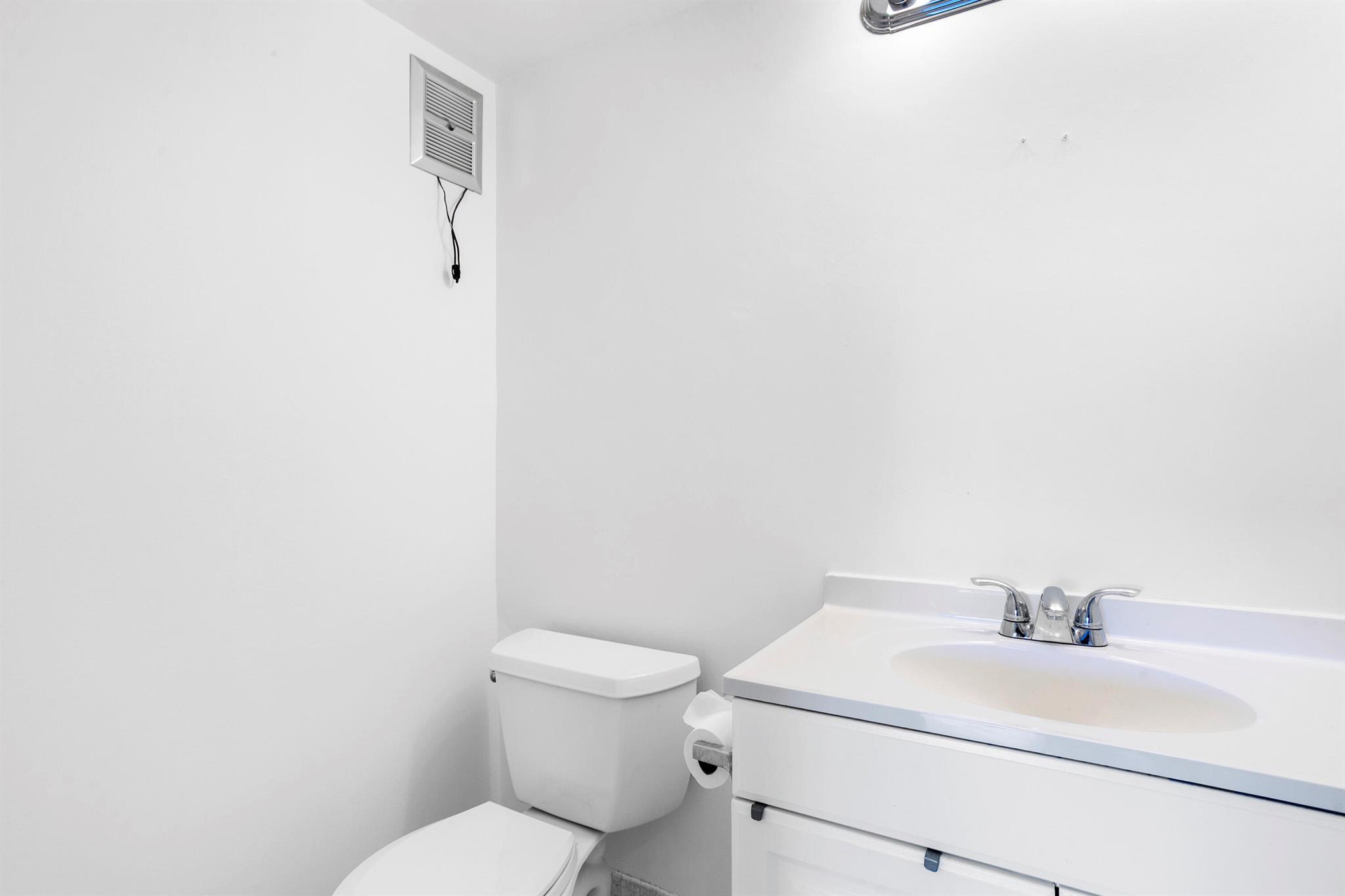 HASTINGS CONDOS - Residential Lease