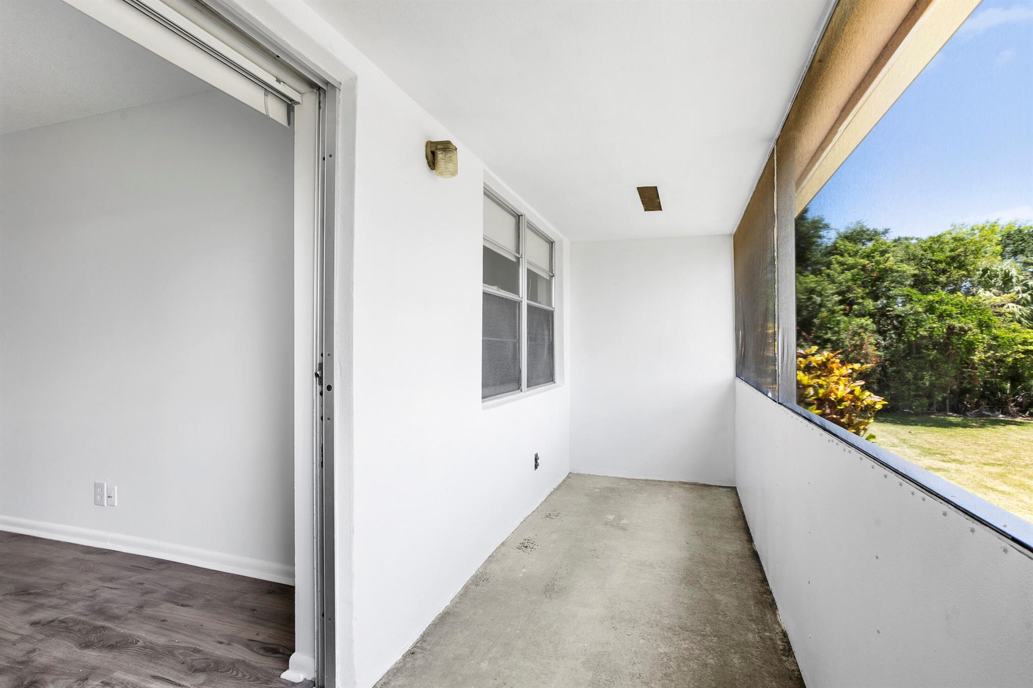 HASTINGS CONDOS - Residential Lease