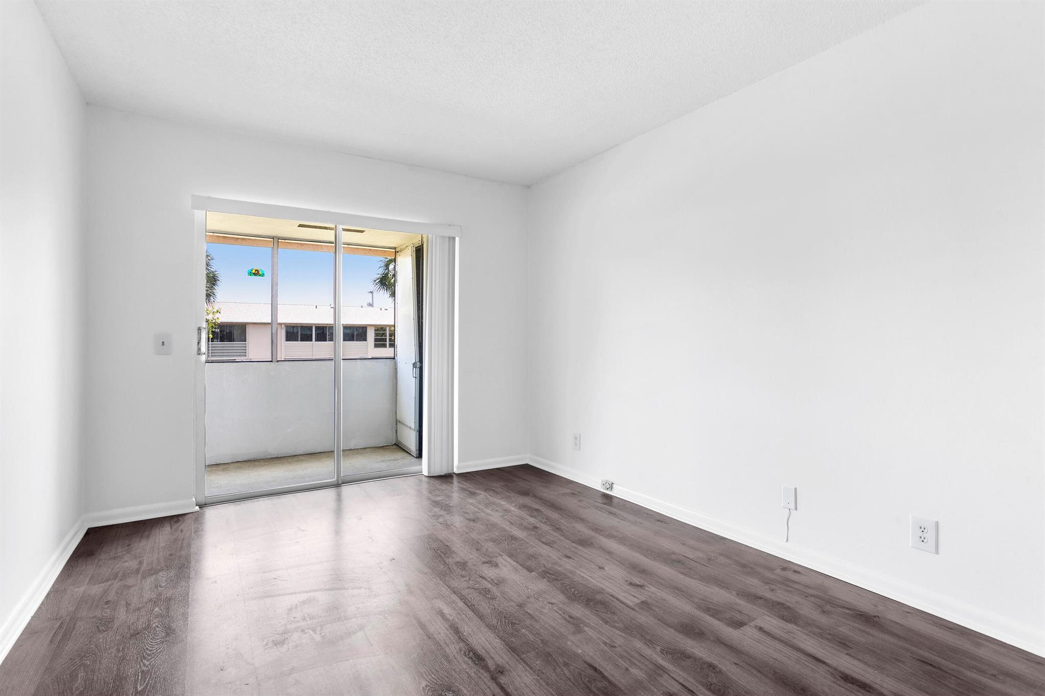 HASTINGS CONDOS - Residential Lease