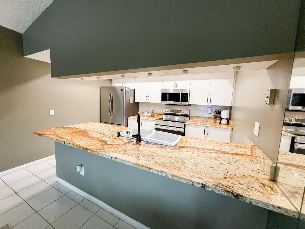 WATERSIDE VILLAGE OF PALM BEACH CONDO - Residential