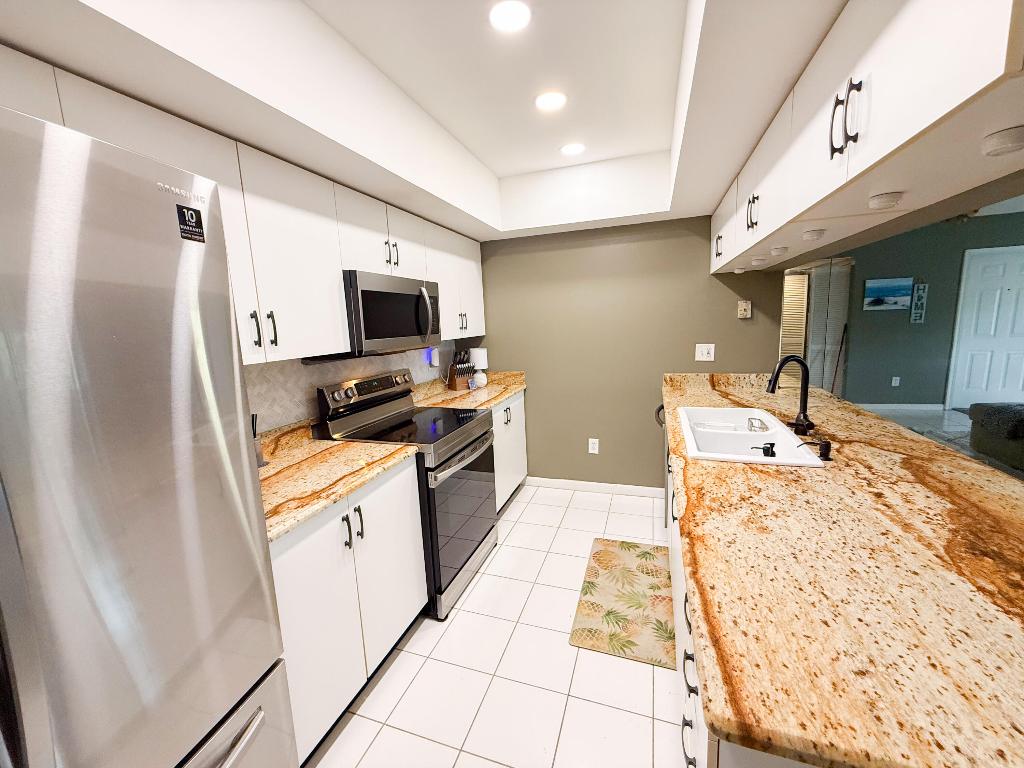 WATERSIDE VILLAGE OF PALM BEACH CONDO - Residential