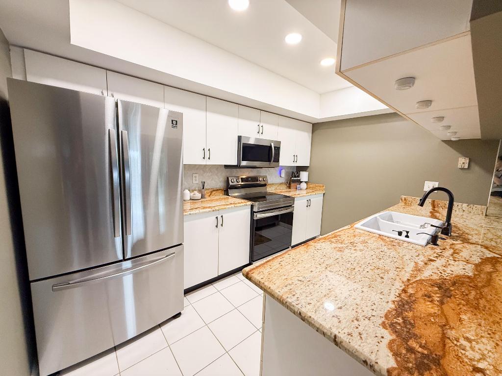 WATERSIDE VILLAGE OF PALM BEACH CONDO - Residential