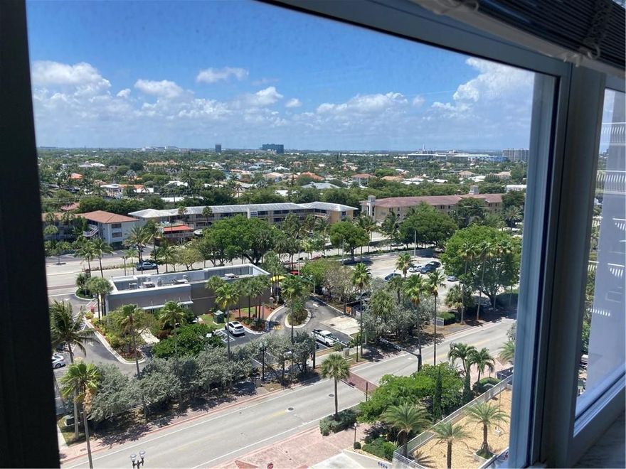 CORNER 2 BED-2 BATH CONDO IN FULL AMENITIES OCEANFRONT BUILDING ON GALT OCEAN MILE.BEAUTIFULLY UPDATED-VERY CONTEMPORARY. OCEAN & CITY VIEWS FROM LARGE BALCONY.  SPECTACULAR CANAL & CITY VIEWS DOMINATE THE SPACE. OPEN REMODELED KITCHEN-NEWER APPLIANCES. 22" POCELAIN TILE THROUGHOUT. 2 FULL BATHS W UPDATED WALK IN SHOWERS. LARGE INGROUND POOL SITS RIGHT ON THE OCEAN. EXERCISE ROOM, LIBRARY, TERRACE LOUNGE. FREE EXTENDED CABLE & ON DEMAND. FREE WI-FI IN BOARD RM, LIBRARY AND LOBBY. 24 HR SECURITY, CABLE, WATER, SEWER, TRASH INCLUDED IN MAINTENANCE. MASTER HAS KING BED. GUEST BEDROOM USED AS AN OFFICE PRESENTLY. GREAT INDOOR DEEDED GARAGE SPACE. FURNITURE NEGOTIABLE. WALK TO MANY RESTAURANTS, SHOPS, GROCERY & MORE. DATES FLEXIBLE.