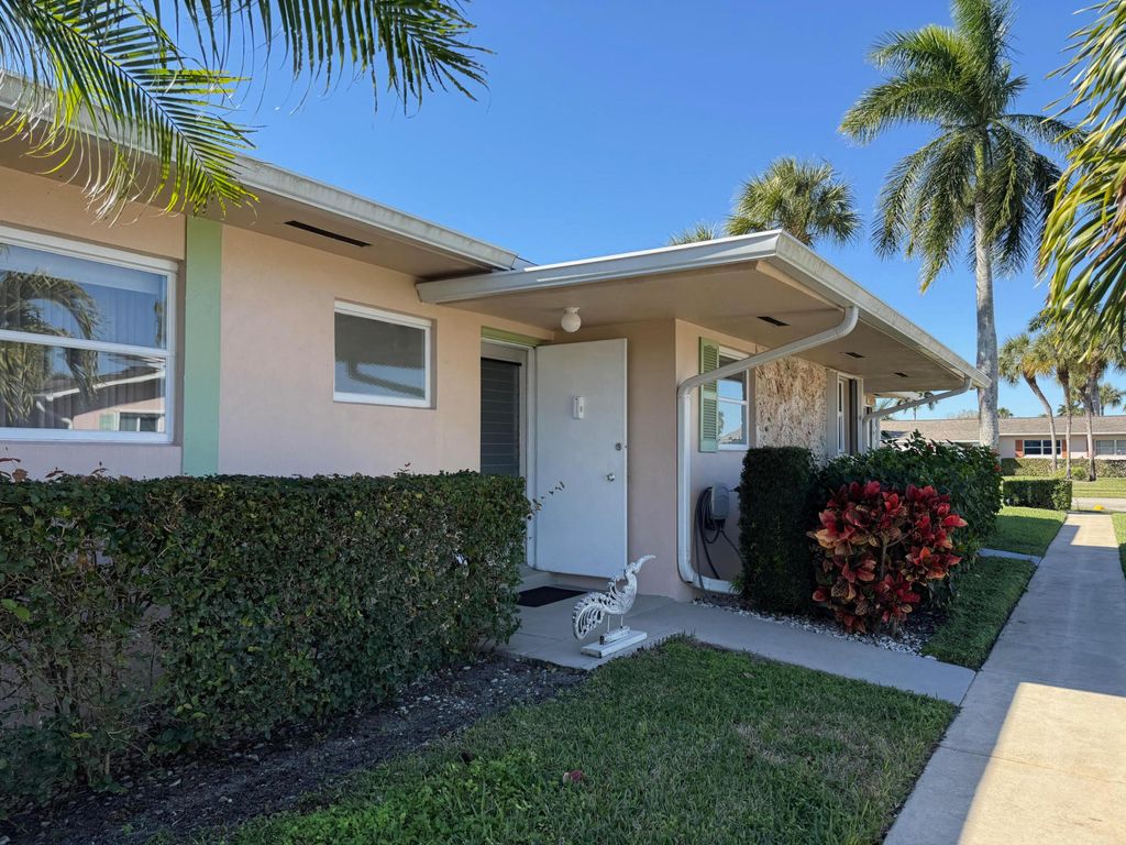 Photo of 2688 Dudley Drive E #B, West Palm Beach, FL 33415 (MLS # R11159137)