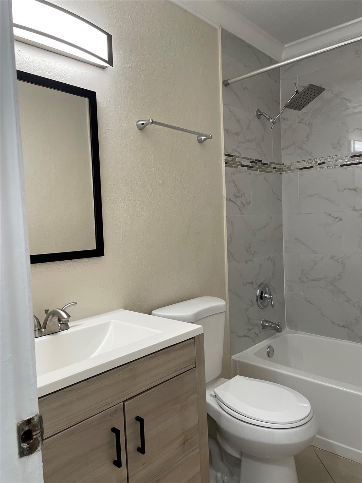 DIXIE PARK 9-19 B LOT 2 T - Residential Lease