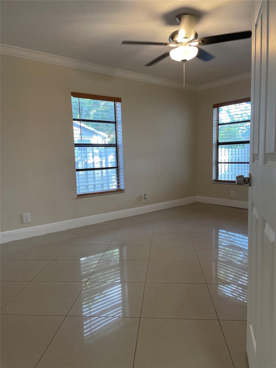 DIXIE PARK 9-19 B LOT 2 T - Residential Lease