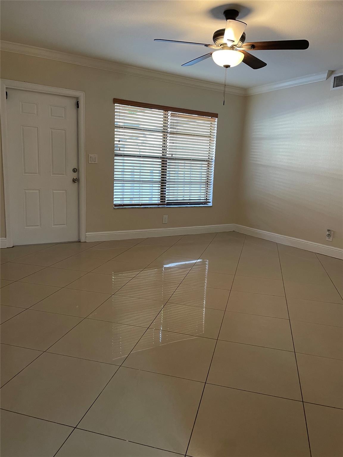 DIXIE PARK 9-19 B LOT 2 T - Residential Lease