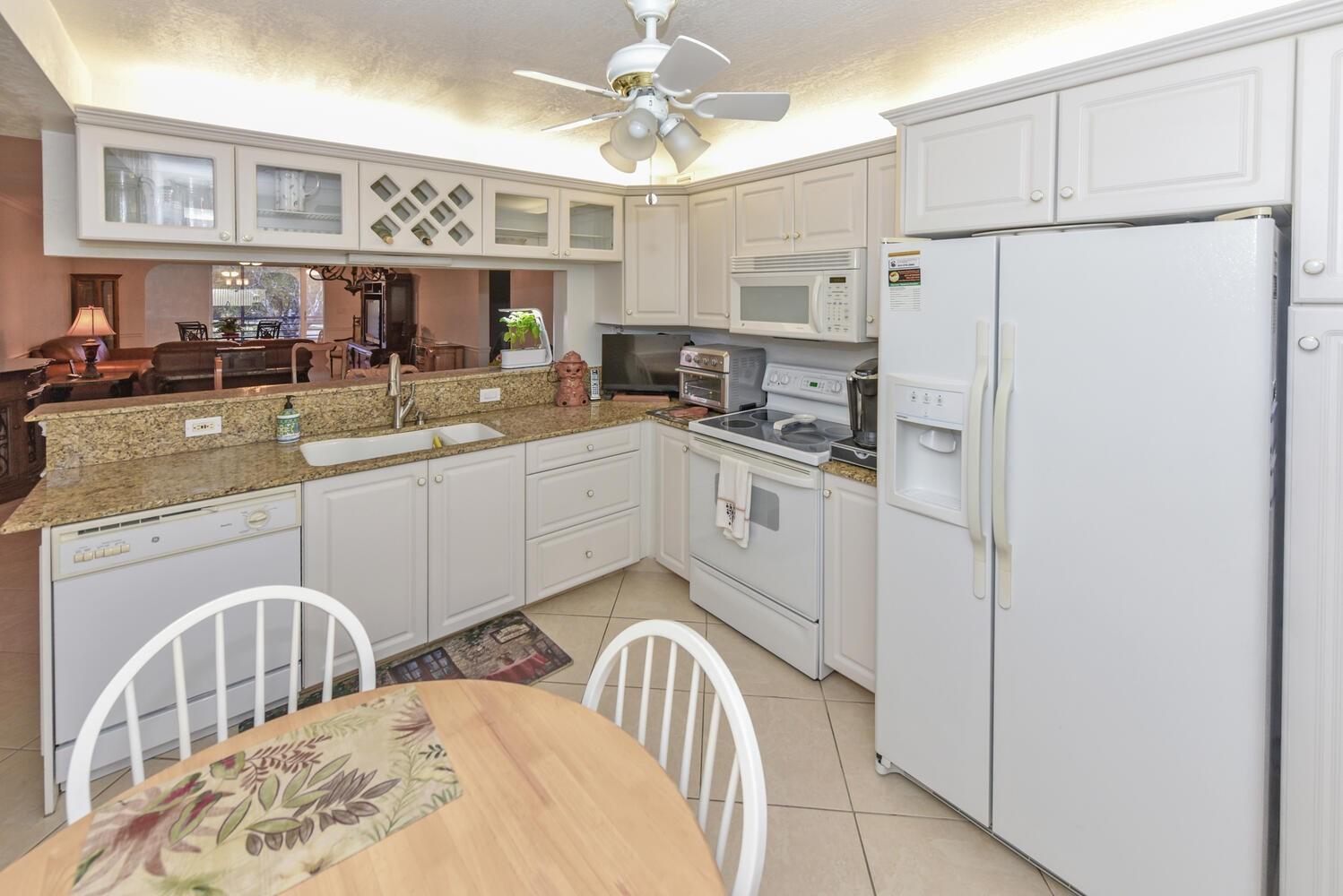 3401 BIMINI LN M3