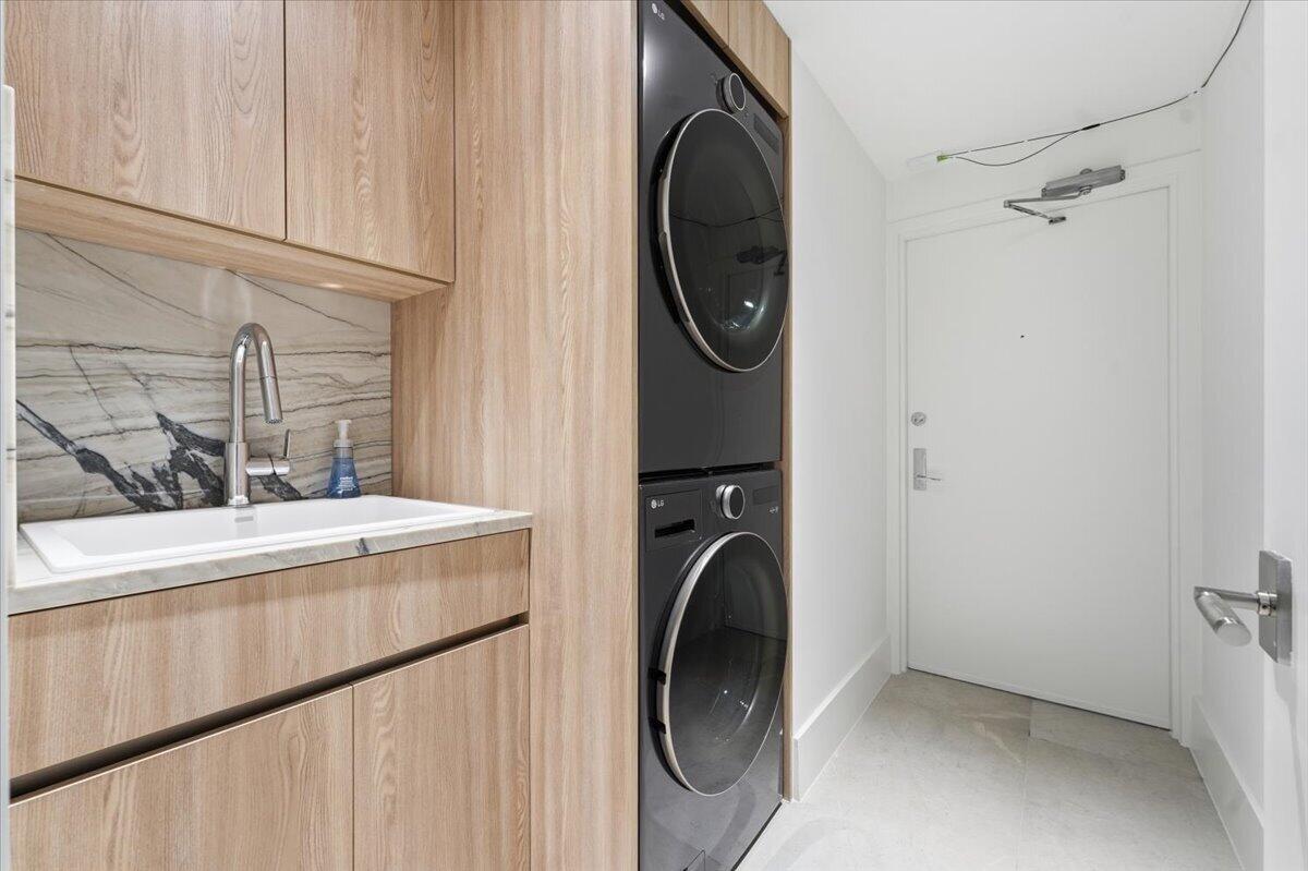 LHERMITAGE I CONDOMINIUM - Residential